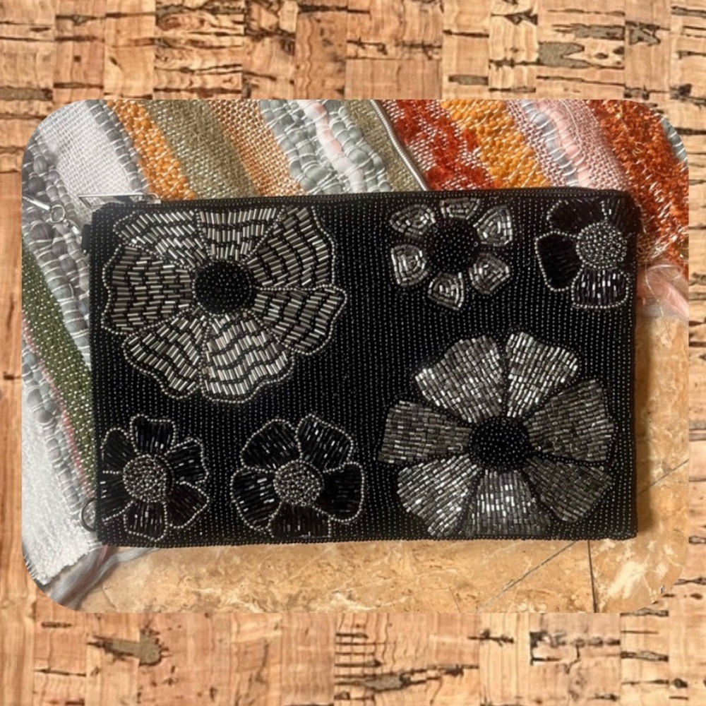🌀🏷️🎉🆕 ricki designs • black & silver floral beaded evening cross body clutch